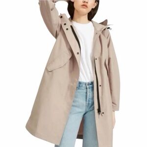 Everlane ReNew Beige Outerwear Raincoat Size M